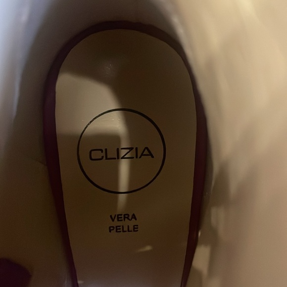 Clizia Italian made fuscia peep toe booties. Size 40. Never worn. - Picture 4 of 5